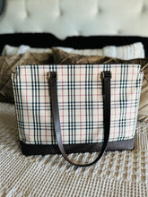 Load image into Gallery viewer, Burberry tote
